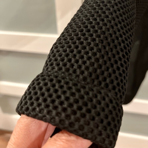 𝅺escada Black Open Knit & Mesh Blazer. Sz 40. Made in Croatia. - Picture 4 of 11